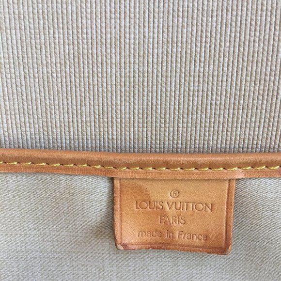 **SOLD PLEASE DO NOT BUY**Louis Vuitton Excursion Tote Bag - Picture 10 of 13